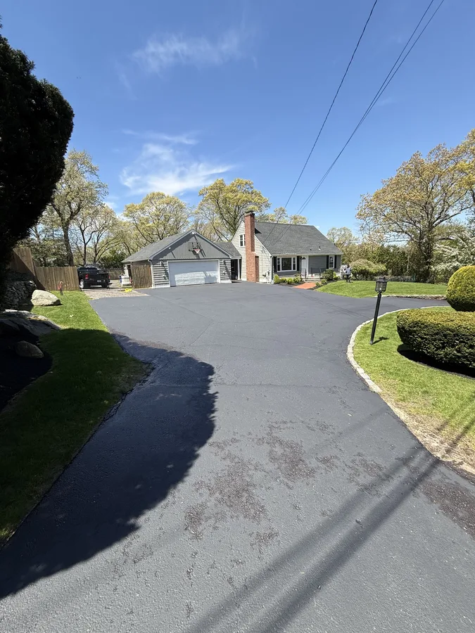 Sealed driveway with clean edges